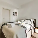 Luxury With Pool Near The Beach, Great View - Traveler Tourist Agency Krk - Id 2135