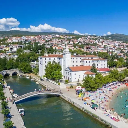 Luxury With Pool Near The Beach, Great View - Traveler Tourist Agency Krk - Id 2135 *