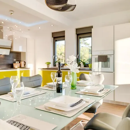 Luxury With Pool Near The Beach, Great View - Traveler Tourist Agency Krk - Id 2135 Villa *