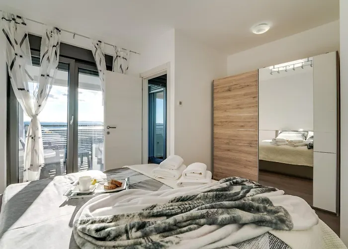 别墅 Luxury With Pool Near The Beach, Great View - Traveler Tourist Agency Krk - Id 2135 *