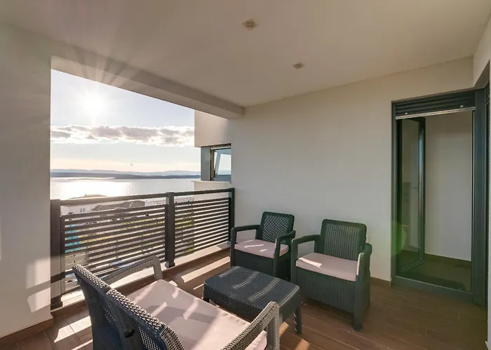 Villa Luxury With Pool Near The Beach, Great View - Traveler Tourist Agency Krk - Id 2135 *