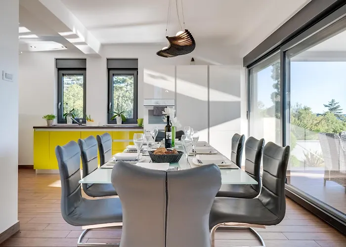 别墅 Luxury With Pool Near The Beach, Great View - Traveler Tourist Agency Krk - Id 2135