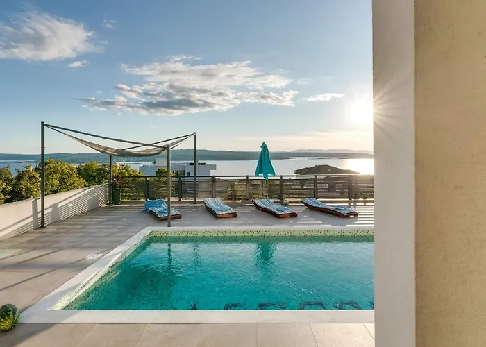 Villa Luxury With Pool Near The Beach, Great View - Traveler Tourist Agency Krk - Id 2135
