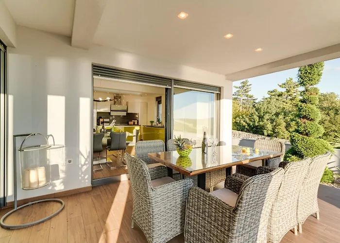 Villa Luxury With Pool Near The Beach, Great View - Traveler Tourist Agency Krk - Id 2135 *
